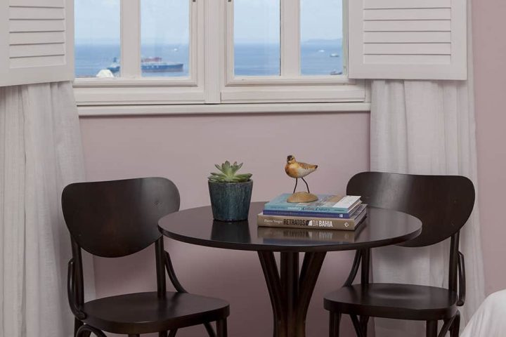 Deluxe Big Decor